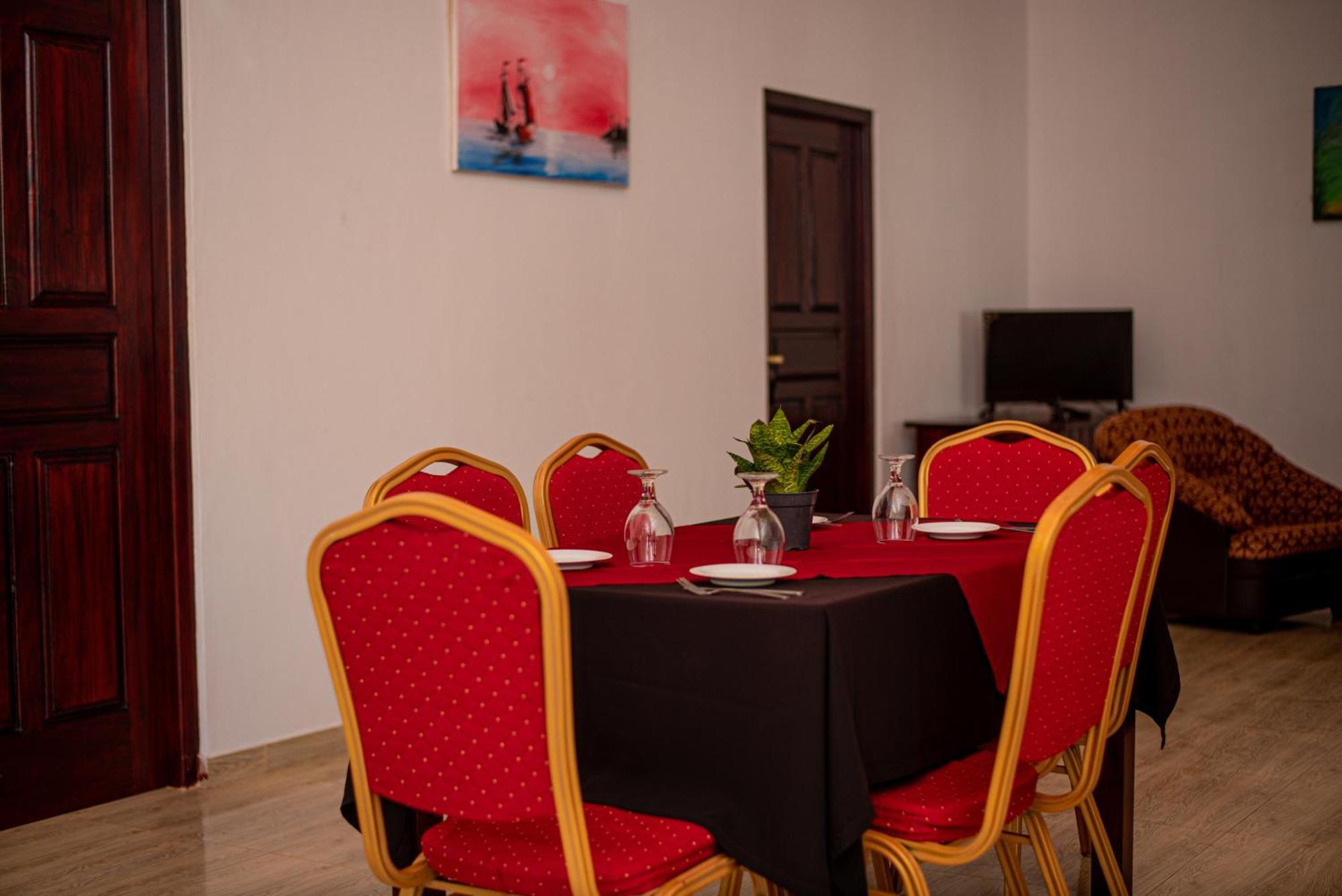 Sundowners Guesthouse Hikkaduwa Quarto foto