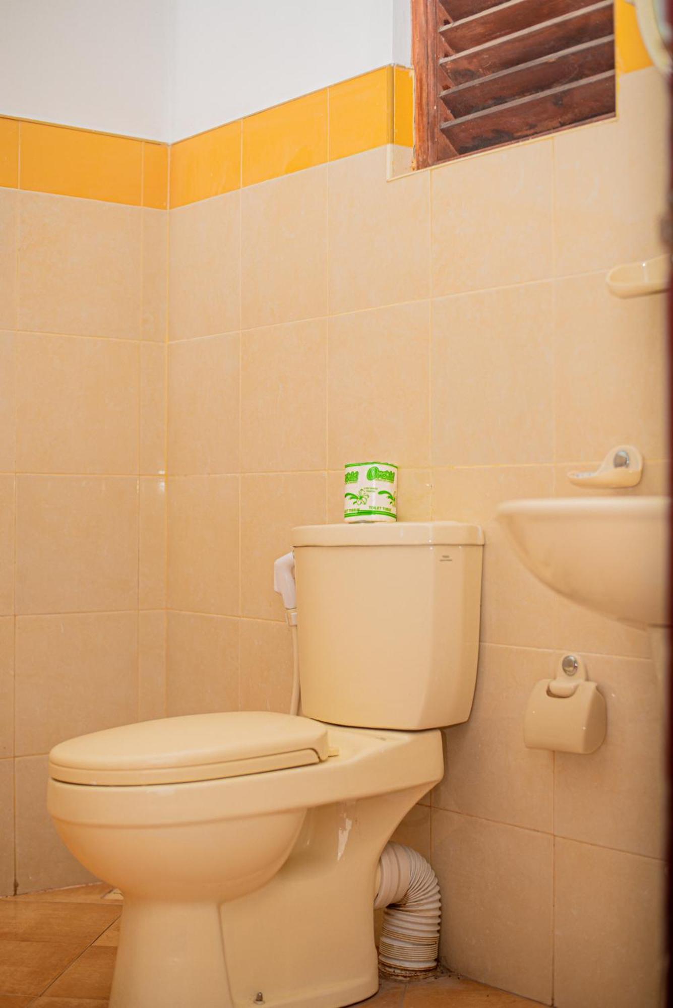 Sundowners Guesthouse Hikkaduwa Quarto foto